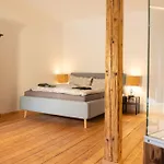 Loft Mit Grosser Badewanne B דירה Mugeln