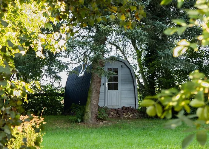 Loft Mit Grosser Badewanne B Mugeln